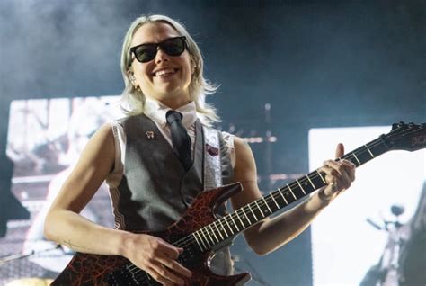 boygenius boobs|Phoebe Bridgers and Lucy Dacus Go Topless on Stage in